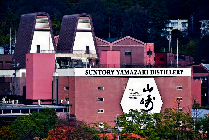  A Suntory Royal Whisky stands as a testament to the art of Japanese blending, offering a harmonious balance of flavors and a refined character that appeals to both whisky lovers and connoisseurs. Crafted with care, this premium whisky embodies the spirit of Japan’s whisky tradition.  into the rich heritage of Suntory Royal Whisky, a blend rooted in Japanese whisky history.