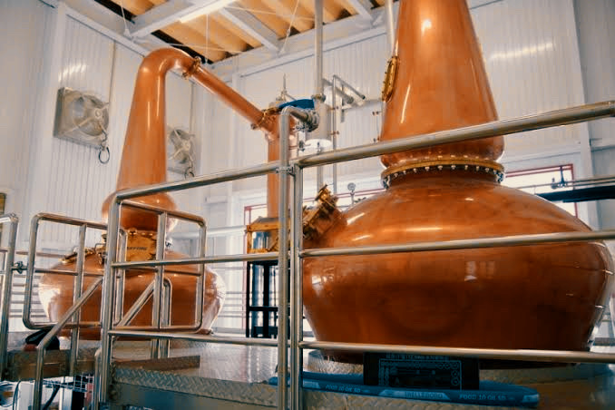 Detailed look at the whisky production process at Niigata Kameda Distillery, highlighting craftsmanship in every drop.