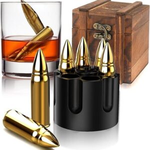 Handcrafted Japanese whisky accessories, including whisky decanters, tasting glasses, and exclusive whisky stones for a luxury experience.