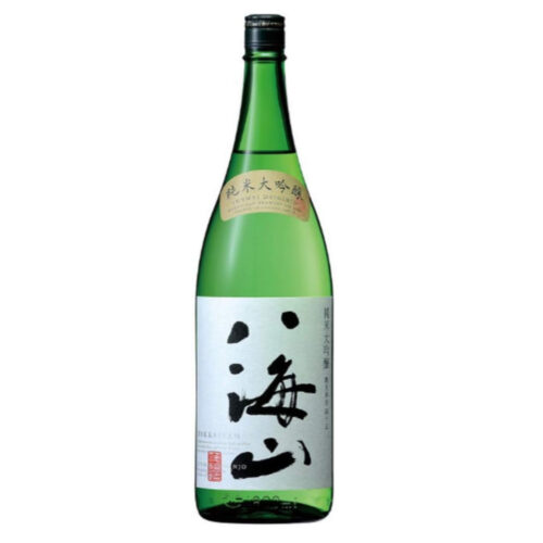 Premium Japanese lifestyle products – fine whisky, artisan crafts, and elegant design sake