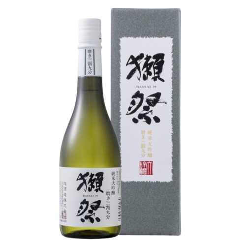 Premium Japanese lifestyle products – fine whisky, artisan crafts, and elegant design sake
