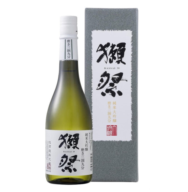 Premium Japanese lifestyle products – fine whisky, artisan crafts, and elegant design sake