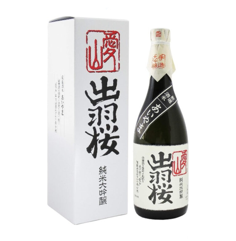 Premium Japanese lifestyle products – fine whisky, artisan crafts, and elegant design sake