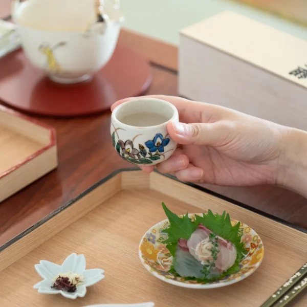 FIVE FLOWERS OCHOKO SAKE CUP SET03