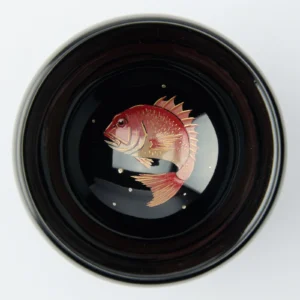 SWIMMING RED SEA BREAMWajima lacquerware guinomi sake cup02