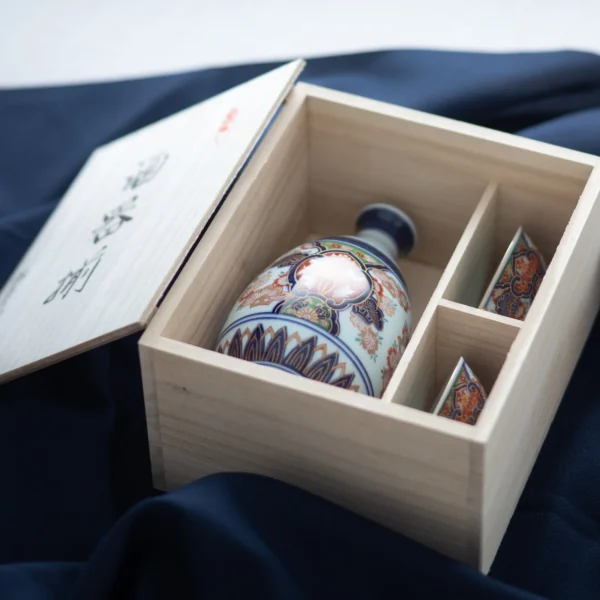 YAZAEMON OLD IMARI SAKURA SAKE SET03