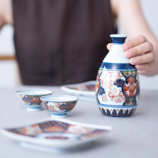 YAZAEMON OLD IMARI SAKURA SAKE SET04