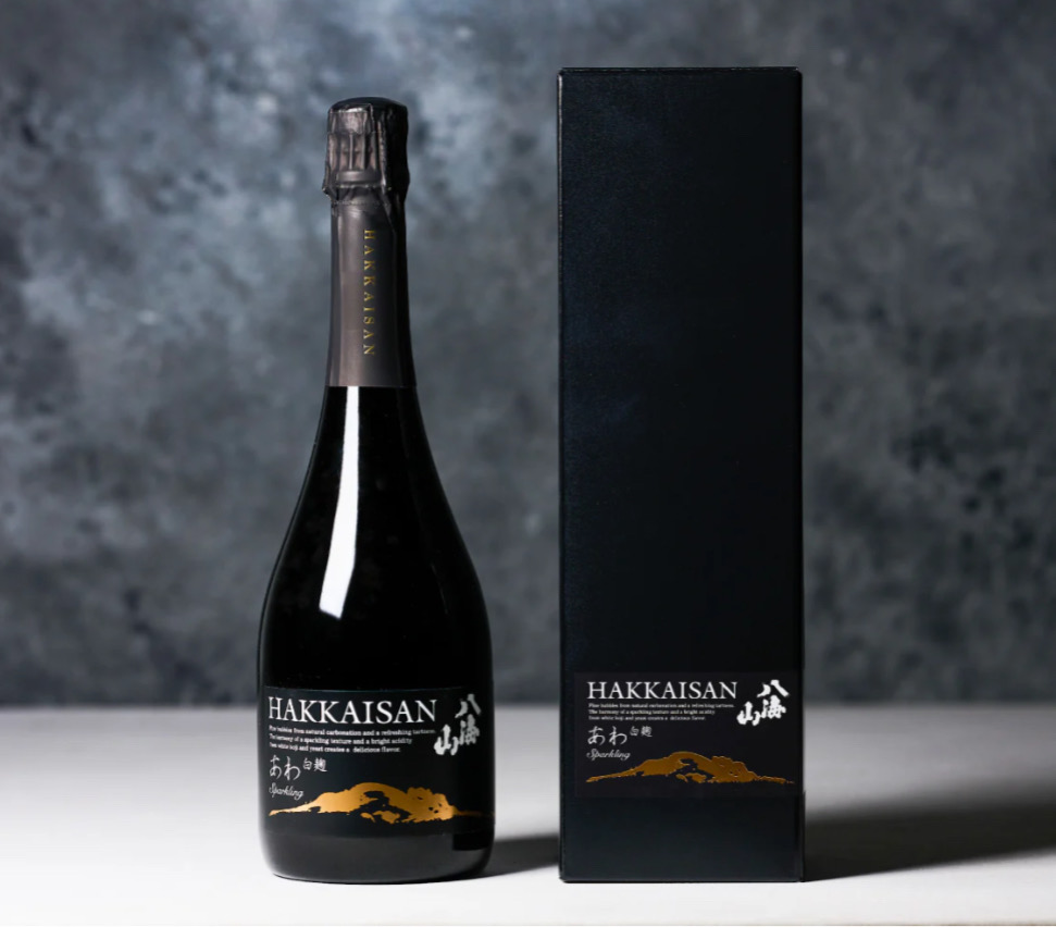 Hakkaisan – “Shiro Koji Awa” Bottle-Fermented Sparkling Sake (720ml)